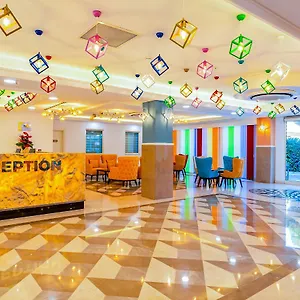 Hotel Crystal Club World Of Colours